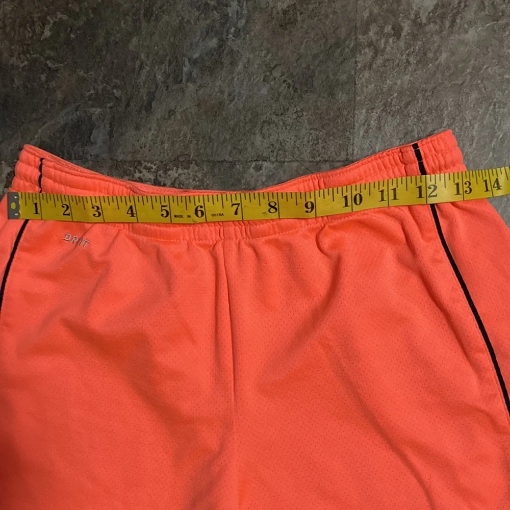 Nike - Ladies Dri-Fit Shorts (SP) Neon Orange - Picture 4 of 5